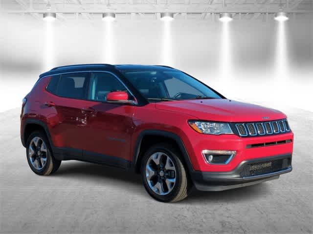 Used 2018 Jeep Compass Limited with VIN 3C4NJDCB0JT365712 for sale in Garden City, MI