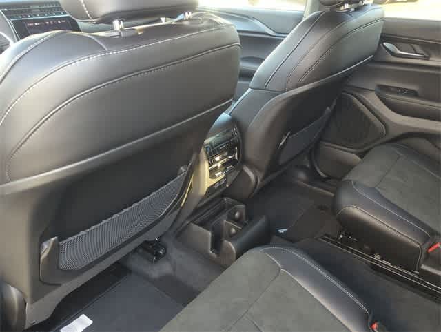 Thumbnail: 2025 Jeep Grand Cherokee L - 10