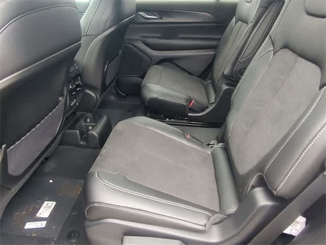 Thumbnail: 2025 Jeep Grand Cherokee L - 20