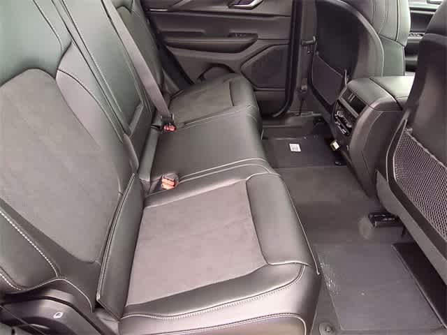 Thumbnail: 2025 Jeep Grand Cherokee - 21