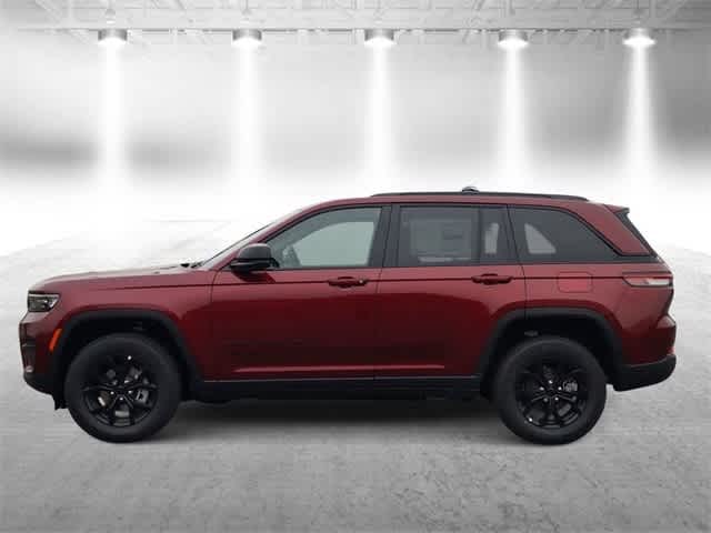 2025 Jeep Grand Cherokee Laredo 5