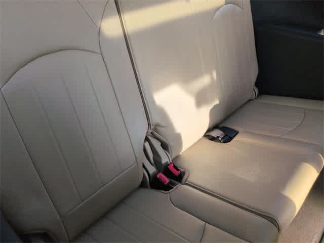 Thumbnail: 2012 GMC Acadia - 23