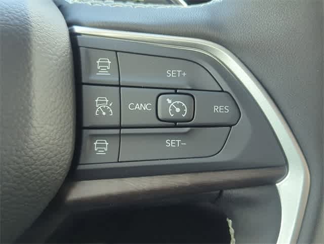 Thumbnail: 2025 Jeep Grand Cherokee - 25