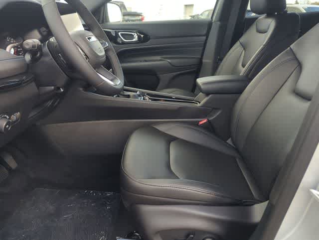 Thumbnail: 2026 Jeep Compass - 16