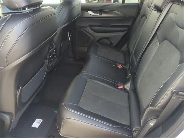 Thumbnail: 2025 Jeep Grand Cherokee - 20