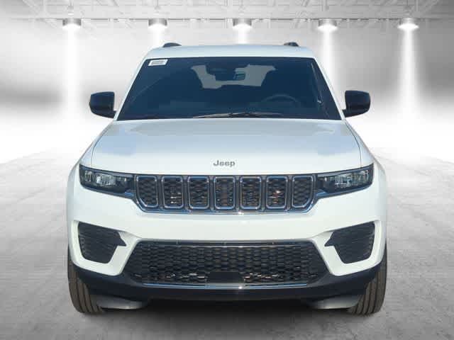 Thumbnail: 2025 Jeep Grand Cherokee - 3