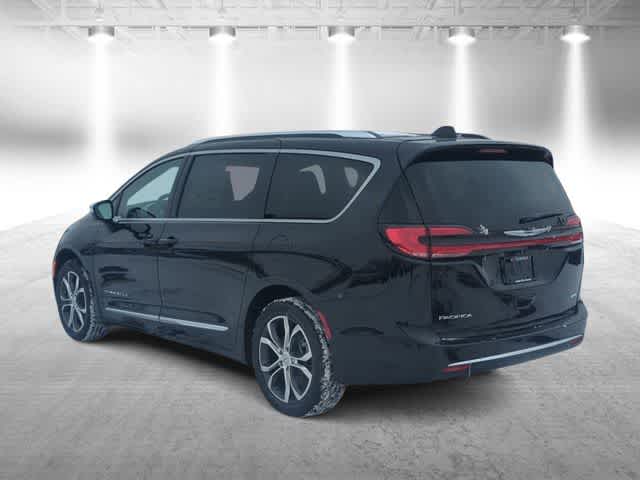Thumbnail: 2026 Chrysler Pacifica - 6