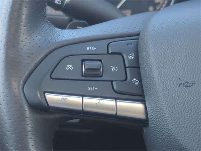 Thumbnail: 2023 Cadillac XT4 - 25