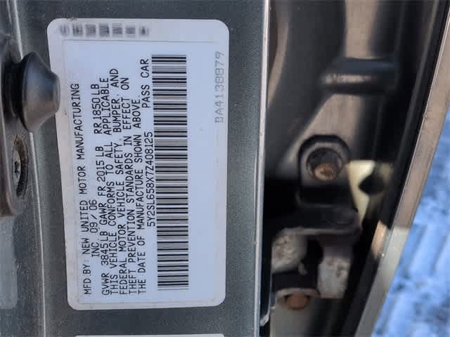 Thumbnail: 2007 Pontiac Vibe - 29