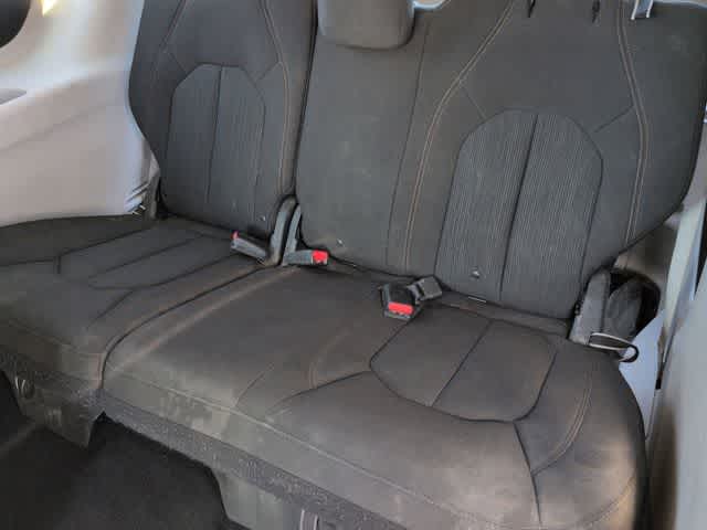 Thumbnail: 2020 Chrysler Pacifica - 20