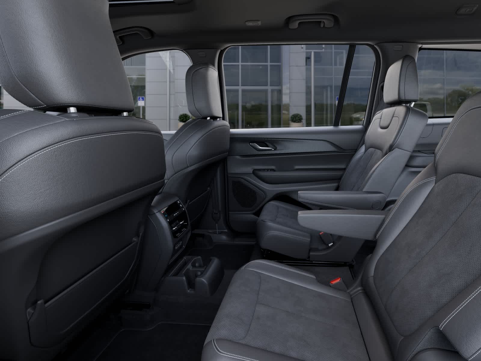 Thumbnail: 2025 Jeep Grand Cherokee L - 23