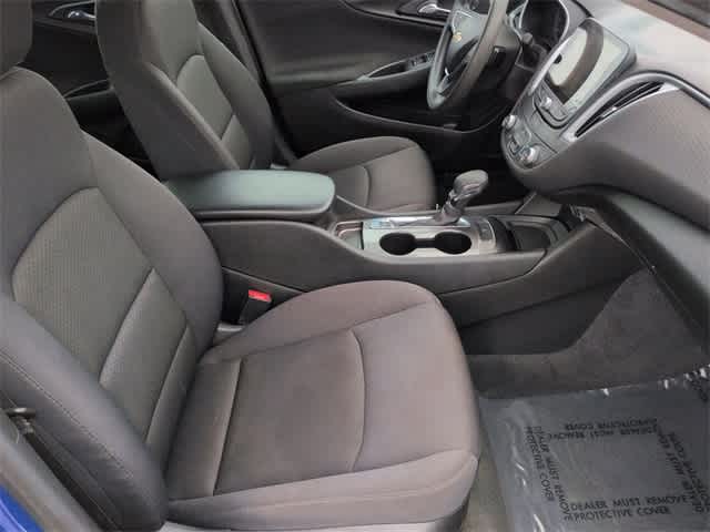 Thumbnail: 2023 Chevrolet Malibu - 21