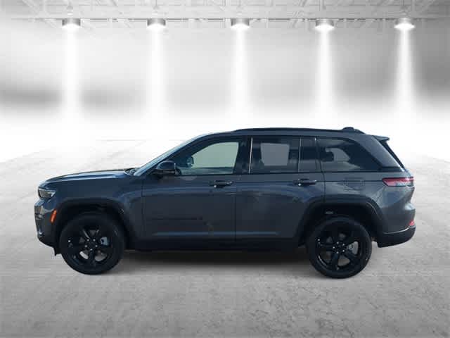 Thumbnail: 2025 Jeep Grand Cherokee - 5