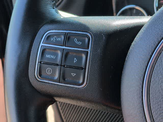 Thumbnail: 2017 Jeep Wrangler - 21