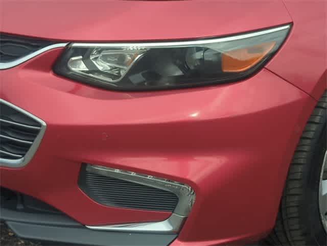 Thumbnail: 2016 Chevrolet Malibu - 11