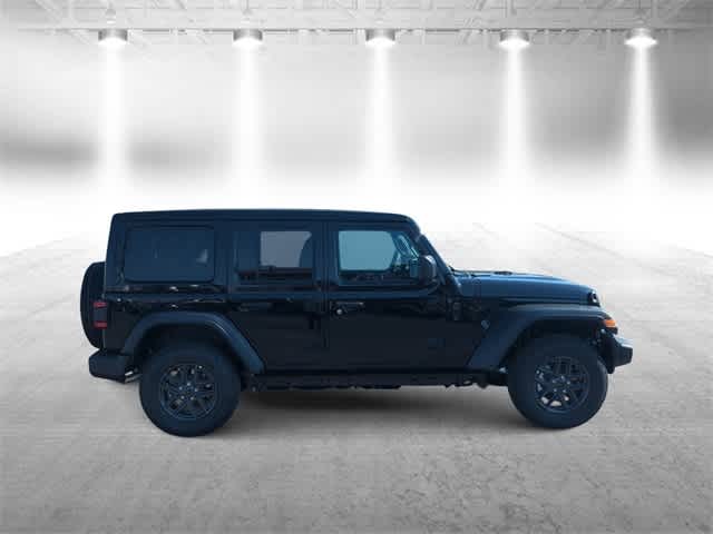 Thumbnail: 2025 Jeep Wrangler - 9