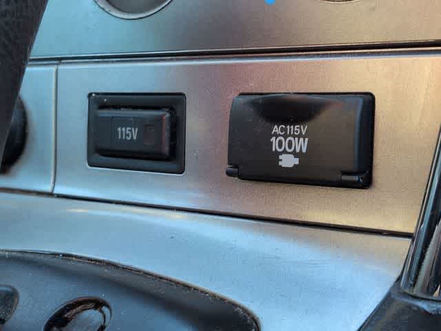 Thumbnail: 2007 Pontiac Vibe - 25