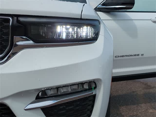 Thumbnail: 2024 Jeep Grand Cherokee - 11