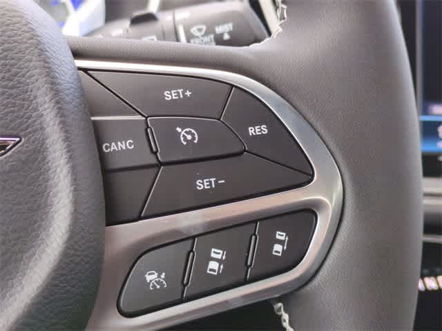 Thumbnail: 2026 Chrysler Pacifica - 27