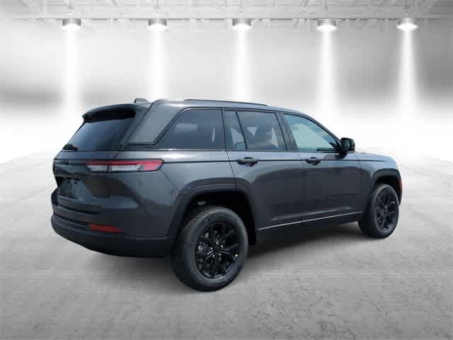 2025 Jeep Grand Cherokee Altitude 8