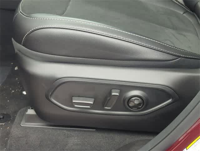 Thumbnail: 2025 Jeep Grand Cherokee L - 17