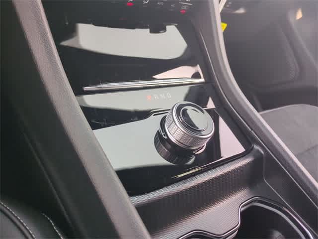 2025 Jeep Grand Cherokee Altitude 32