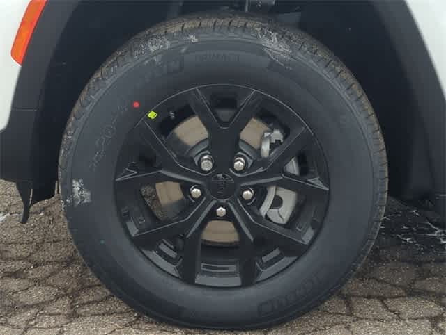 Thumbnail: 2025 Jeep Grand Cherokee - 14