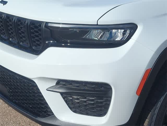 Thumbnail: 2025 Jeep Grand Cherokee - 11