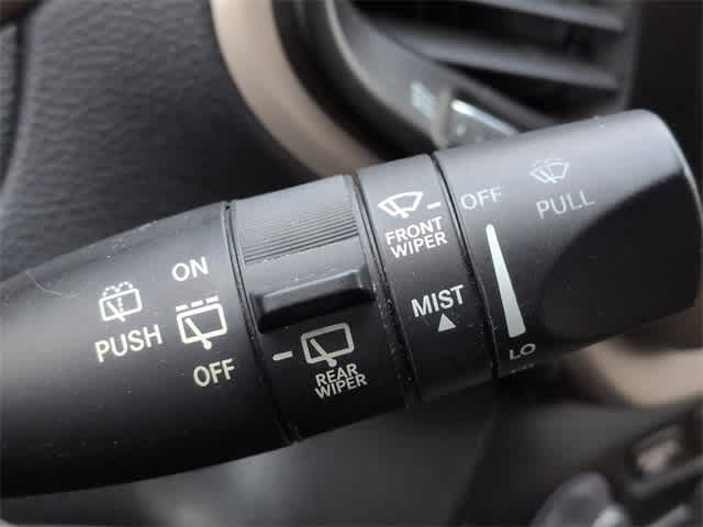 Thumbnail: 2018 Jeep Cherokee - 26