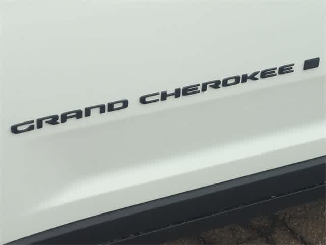 Thumbnail: 2025 Jeep Grand Cherokee - 13