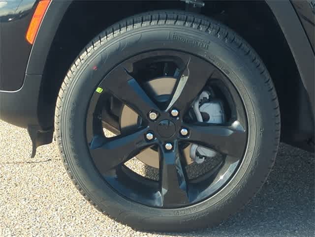 Thumbnail: 2025 Jeep Grand Cherokee - 14