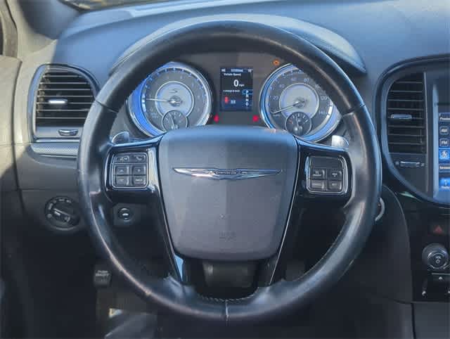 Thumbnail: 2014 Chrysler 300 - 22