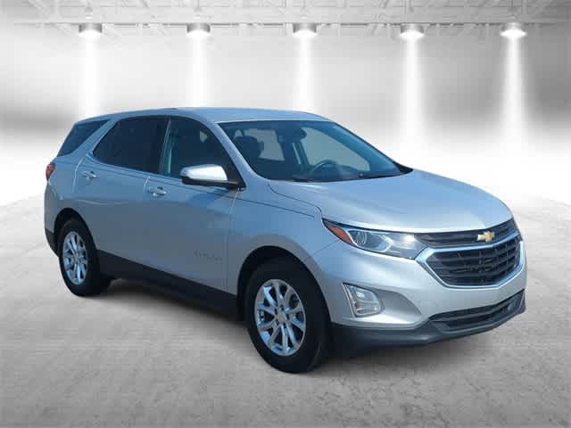 2019 Chevrolet Equinox LT photo 2