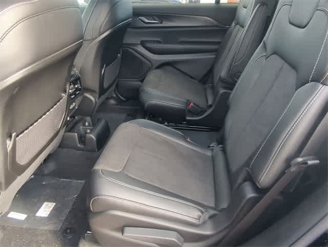 Thumbnail: 2025 Jeep Grand Cherokee L - 20