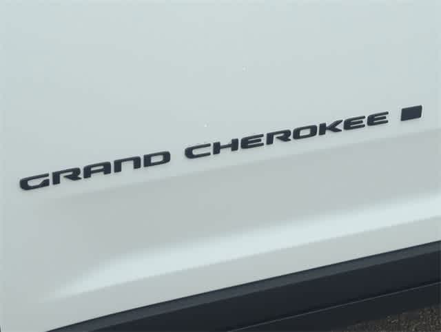Thumbnail: 2025 Jeep Grand Cherokee - 13