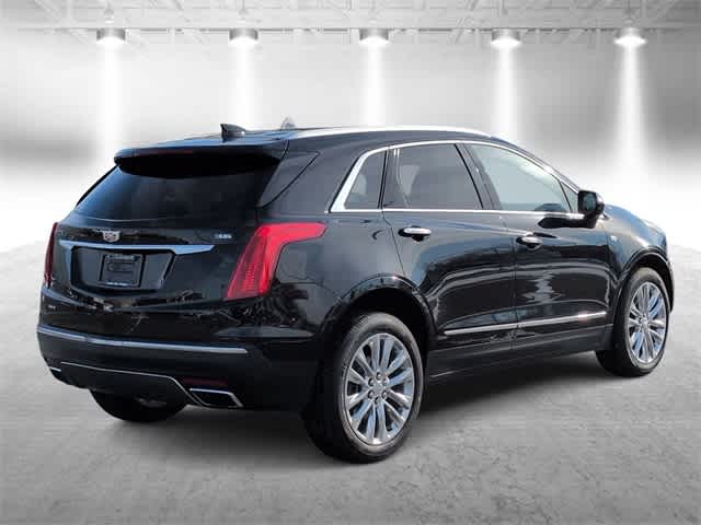 Thumbnail: 2017 Cadillac XT5 - 8