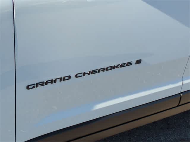 Thumbnail: 2025 Jeep Grand Cherokee - 12