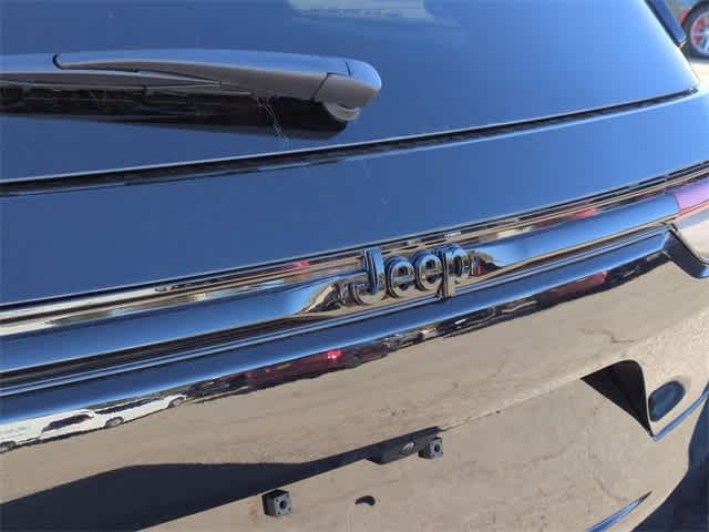 Thumbnail: 2025 Jeep Grand Cherokee - 11