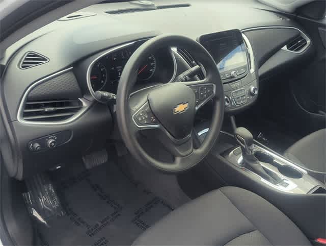 Thumbnail: 2025 Chevrolet Malibu - 10