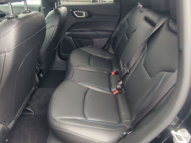 Thumbnail: 2025 Jeep Compass - 21