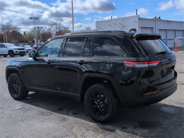 Thumbnail: 2025 Jeep Grand Cherokee - 12