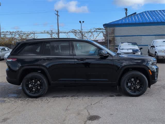 Thumbnail: 2025 Jeep Grand Cherokee - 15