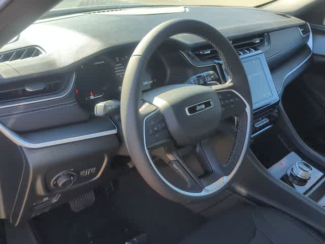 Thumbnail: 2025 Jeep Grand Cherokee - 10