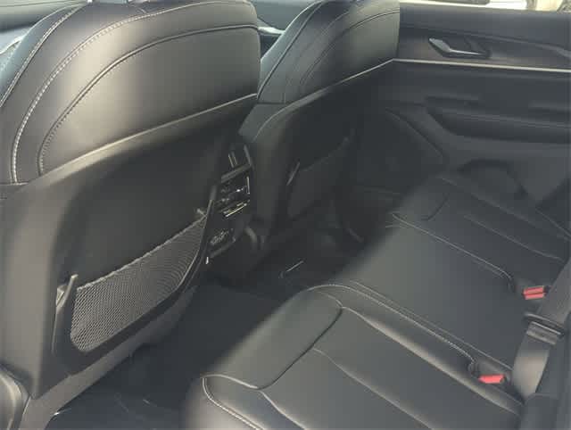 Thumbnail: 2025 Jeep Grand Cherokee - 17