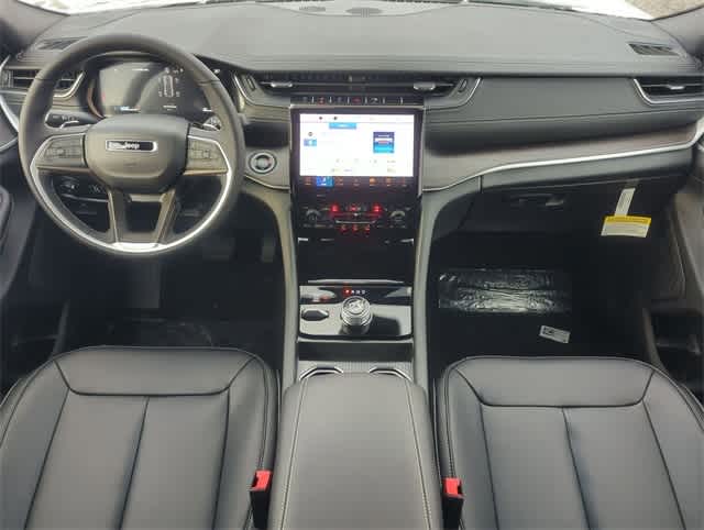 Thumbnail: 2025 Jeep Grand Cherokee - 15