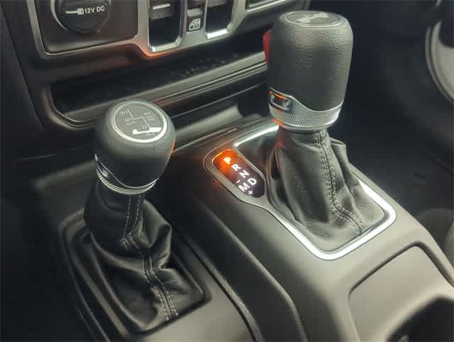 Thumbnail: 2025 Jeep Wrangler - 23
