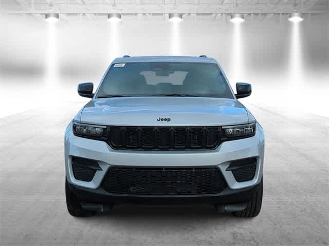 Thumbnail: 2025 Jeep Grand Cherokee - 3