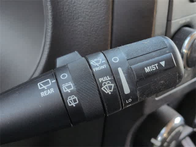 Thumbnail: 2010 Jeep Patriot - 23