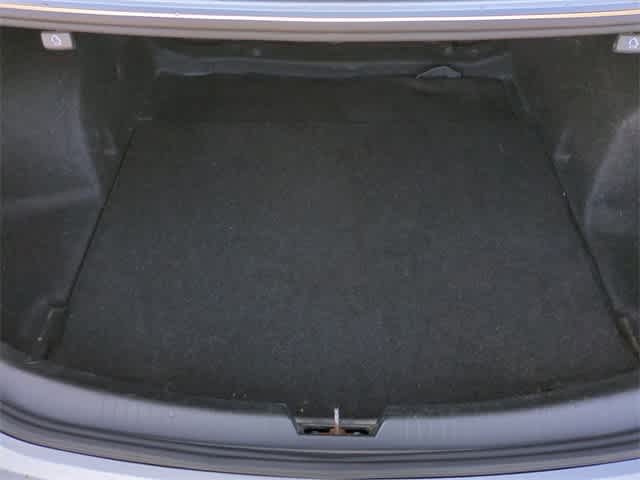 Thumbnail: 2020 Chevrolet Malibu - 33