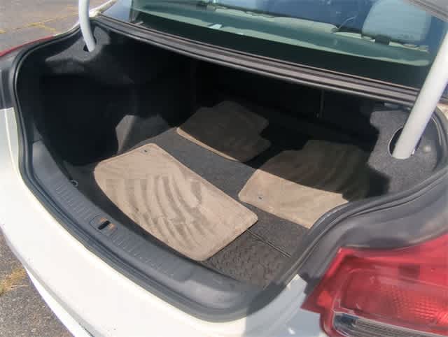 Thumbnail: 2013 Chevrolet Malibu - 32